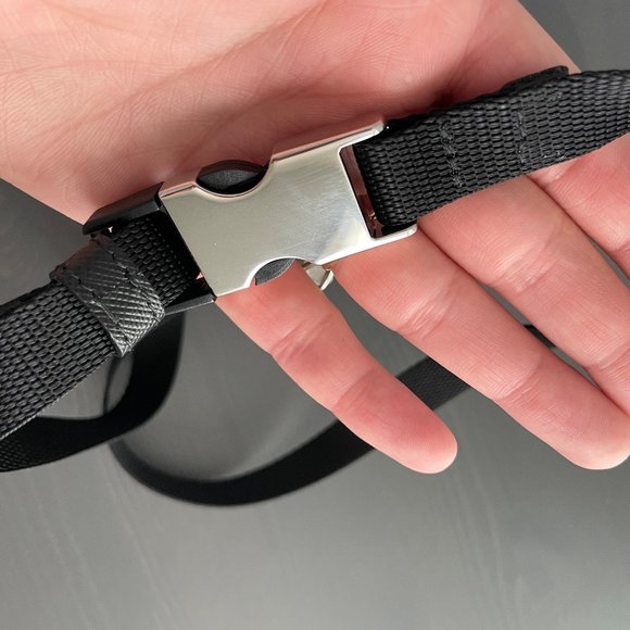 Prada Re-Nylon smartphone case - Picture 7 of 8